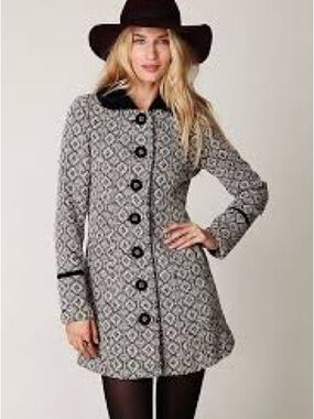 Free People vintage Retro Tapestry Coat Size 2